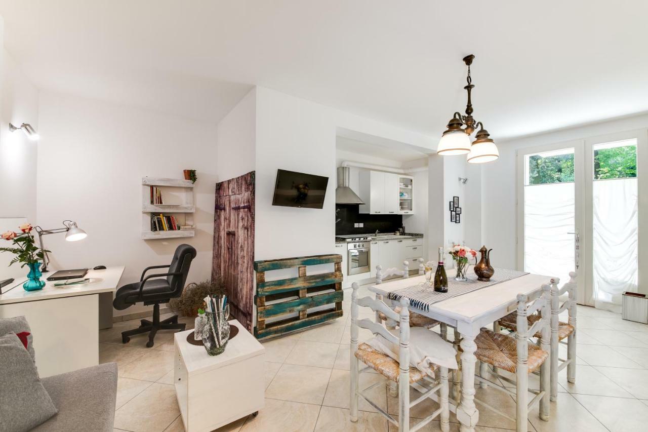 Campus House Apartment Forlì Екстериор снимка